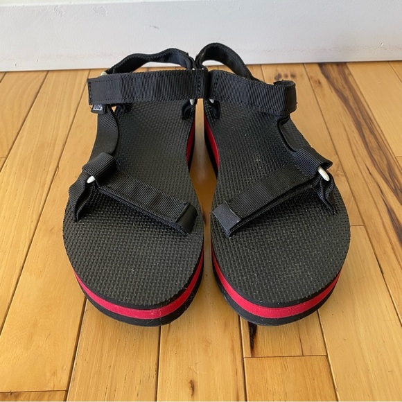 Teva Platform Sandals Black Red Flatform Universal   Chunky Vegan Size 9 - Picture 2 of 7